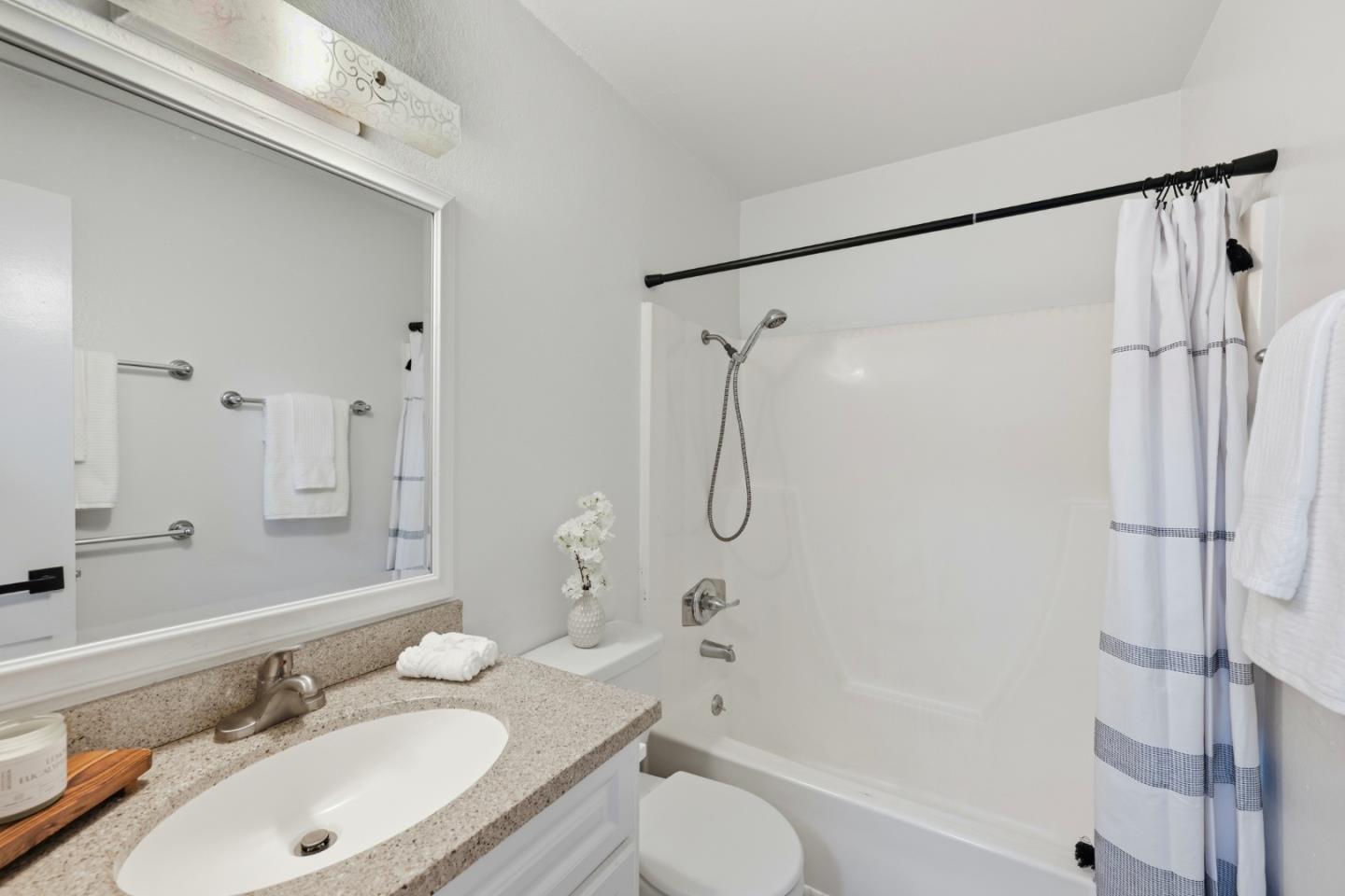 Detail Gallery Image 28 of 36 For 2728 Kilconway Ln, South San Francisco,  CA 94080 - 2 Beds | 1/1 Baths