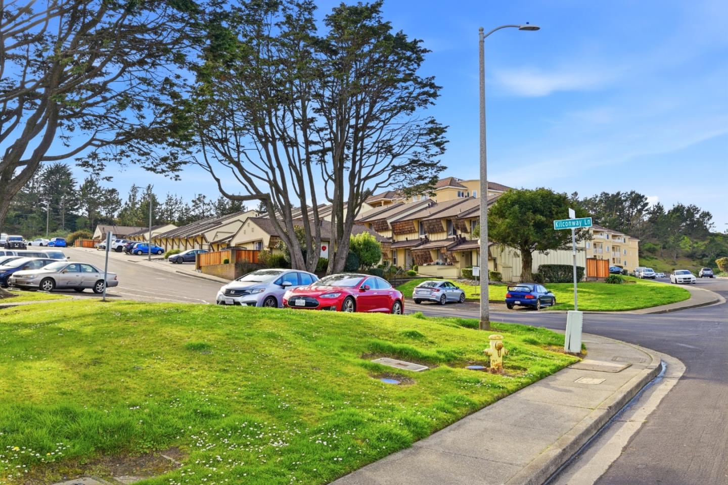 Detail Gallery Image 35 of 36 For 2728 Kilconway Ln, South San Francisco,  CA 94080 - 2 Beds | 1/1 Baths