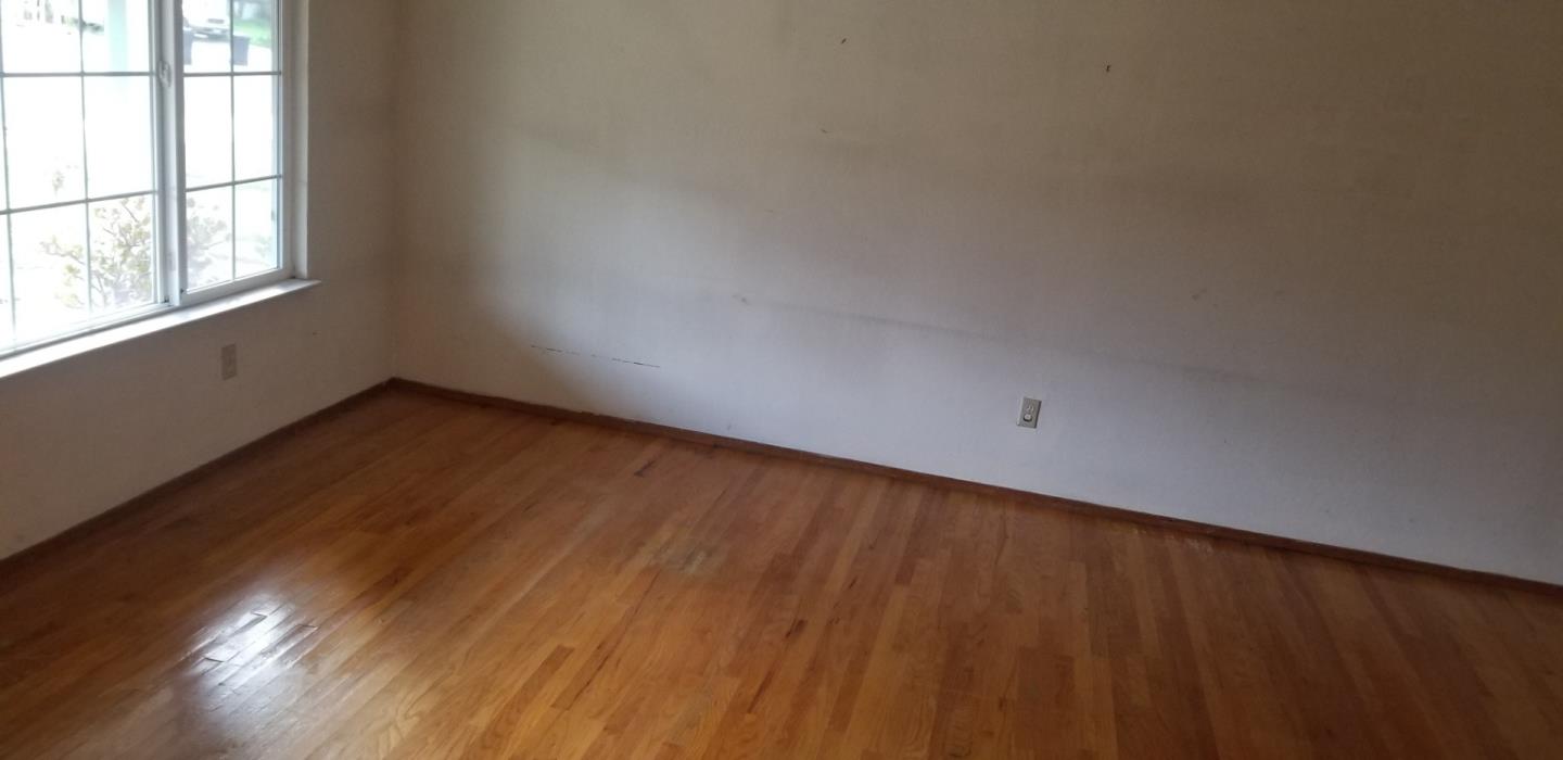 Detail Gallery Image 6 of 13 For 6057 Pineland Ave, San Jose,  CA 95123 - 3 Beds | 2 Baths