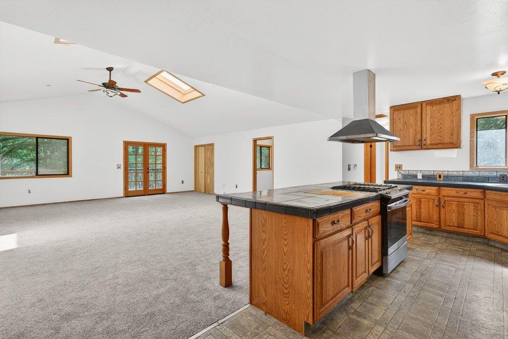 Detail Gallery Image 13 of 32 For 13033 Lompico Rd, Felton,  CA 95018 - 2 Beds | 2 Baths