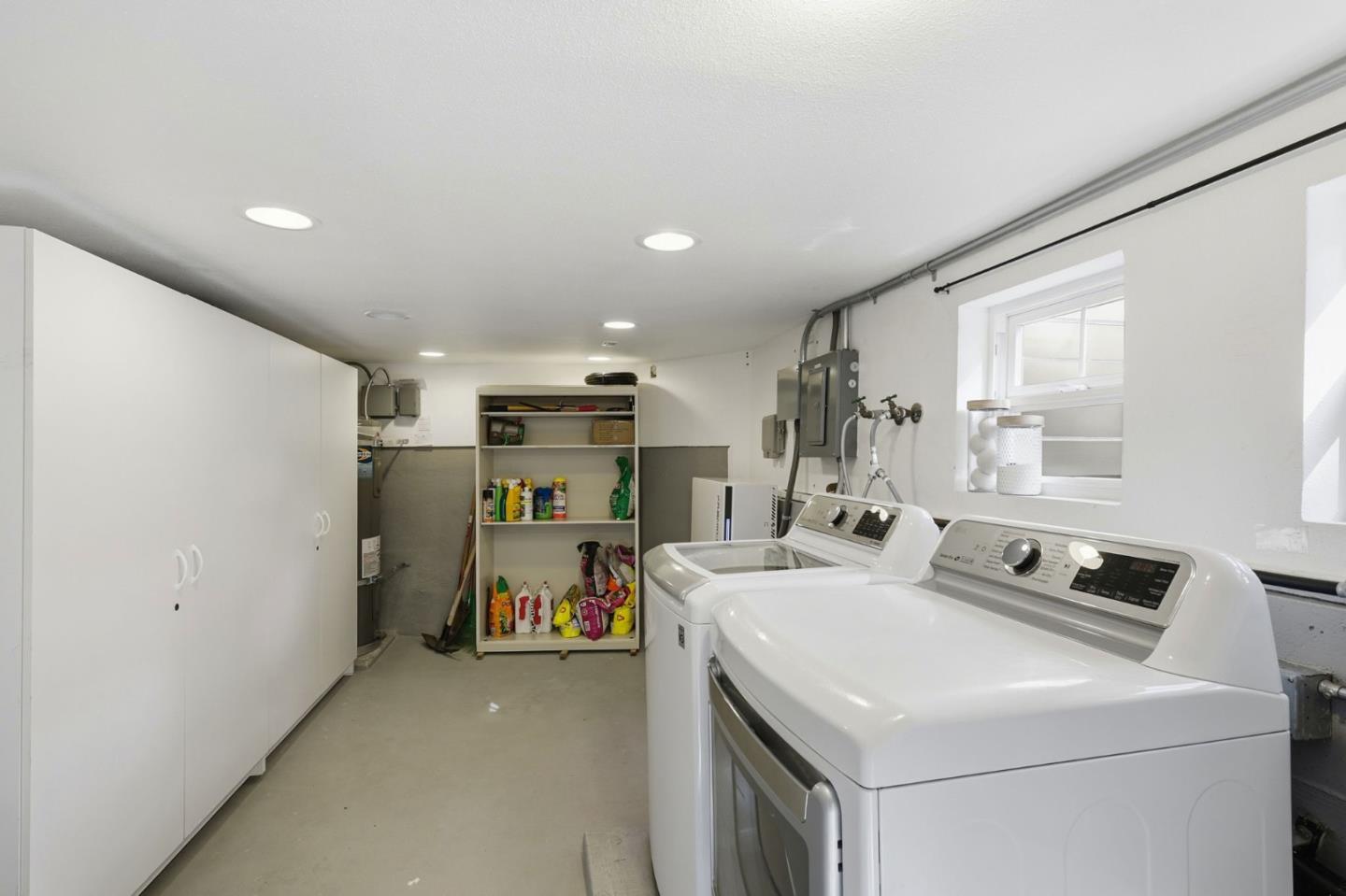 Detail Gallery Image 35 of 43 For 285 Arnold Ave, Ben Lomond,  CA 95005 - 3 Beds | 2 Baths