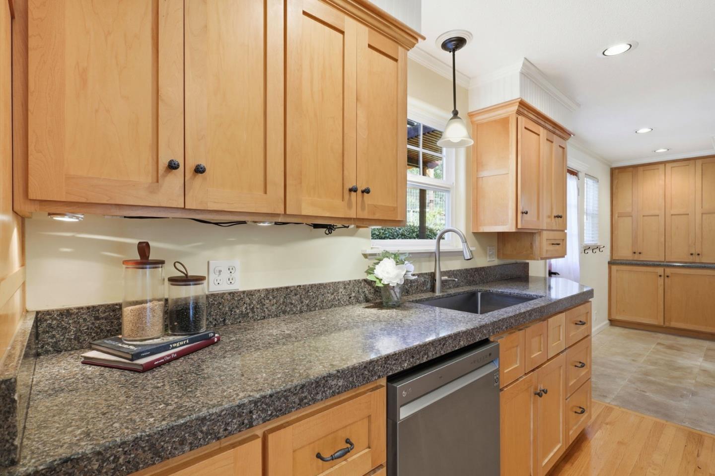 Detail Gallery Image 7 of 43 For 285 Arnold Ave, Ben Lomond,  CA 95005 - 3 Beds | 2 Baths