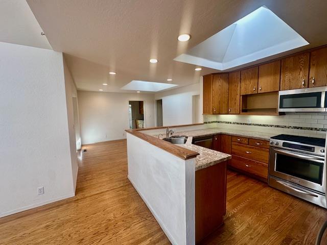 Detail Gallery Image 10 of 28 For 15758 Longwood Dr, Los Gatos,  CA 95032 - 4 Beds | 3/1 Baths