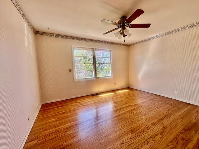 Detail Gallery Image 20 of 28 For 15758 Longwood Dr, Los Gatos,  CA 95032 - 4 Beds | 3/1 Baths