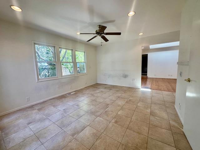 Detail Gallery Image 22 of 28 For 15758 Longwood Dr, Los Gatos,  CA 95032 - 4 Beds | 3/1 Baths