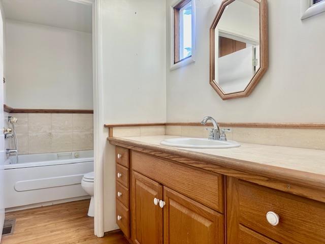 Detail Gallery Image 24 of 28 For 15758 Longwood Dr, Los Gatos,  CA 95032 - 4 Beds | 3/1 Baths