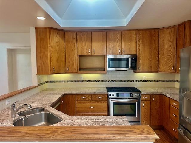 Detail Gallery Image 6 of 28 For 15758 Longwood Dr, Los Gatos,  CA 95032 - 4 Beds | 3/1 Baths