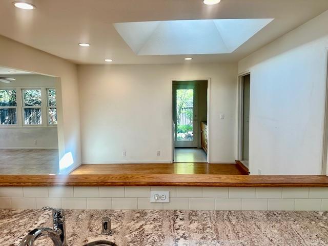 Detail Gallery Image 9 of 28 For 15758 Longwood Dr, Los Gatos,  CA 95032 - 4 Beds | 3/1 Baths