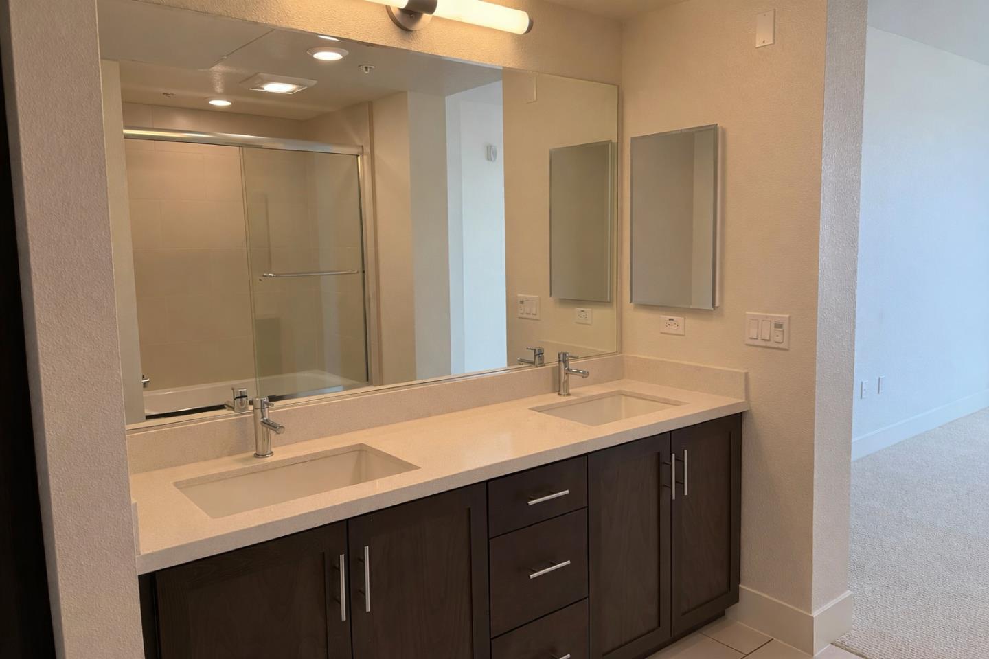 Detail Gallery Image 10 of 21 For 657 Walnut St #429,  San Carlos,  CA 94070 - 2 Beds | 2 Baths