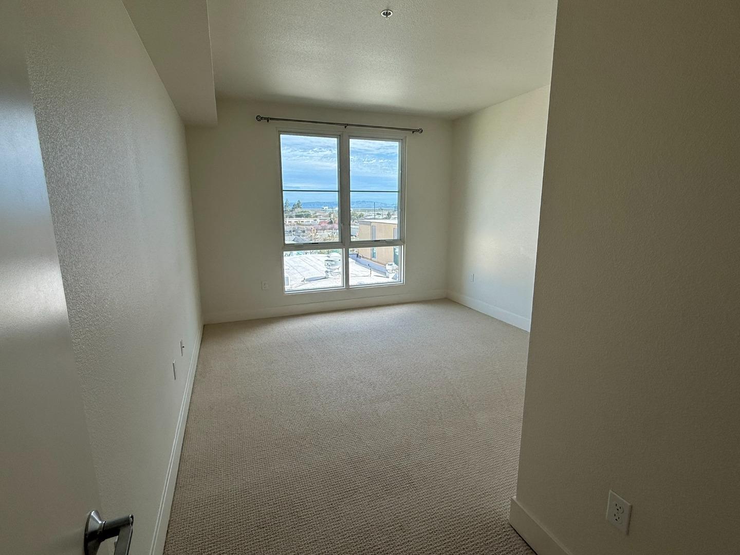 Detail Gallery Image 12 of 21 For 657 Walnut St #429,  San Carlos,  CA 94070 - 2 Beds | 2 Baths