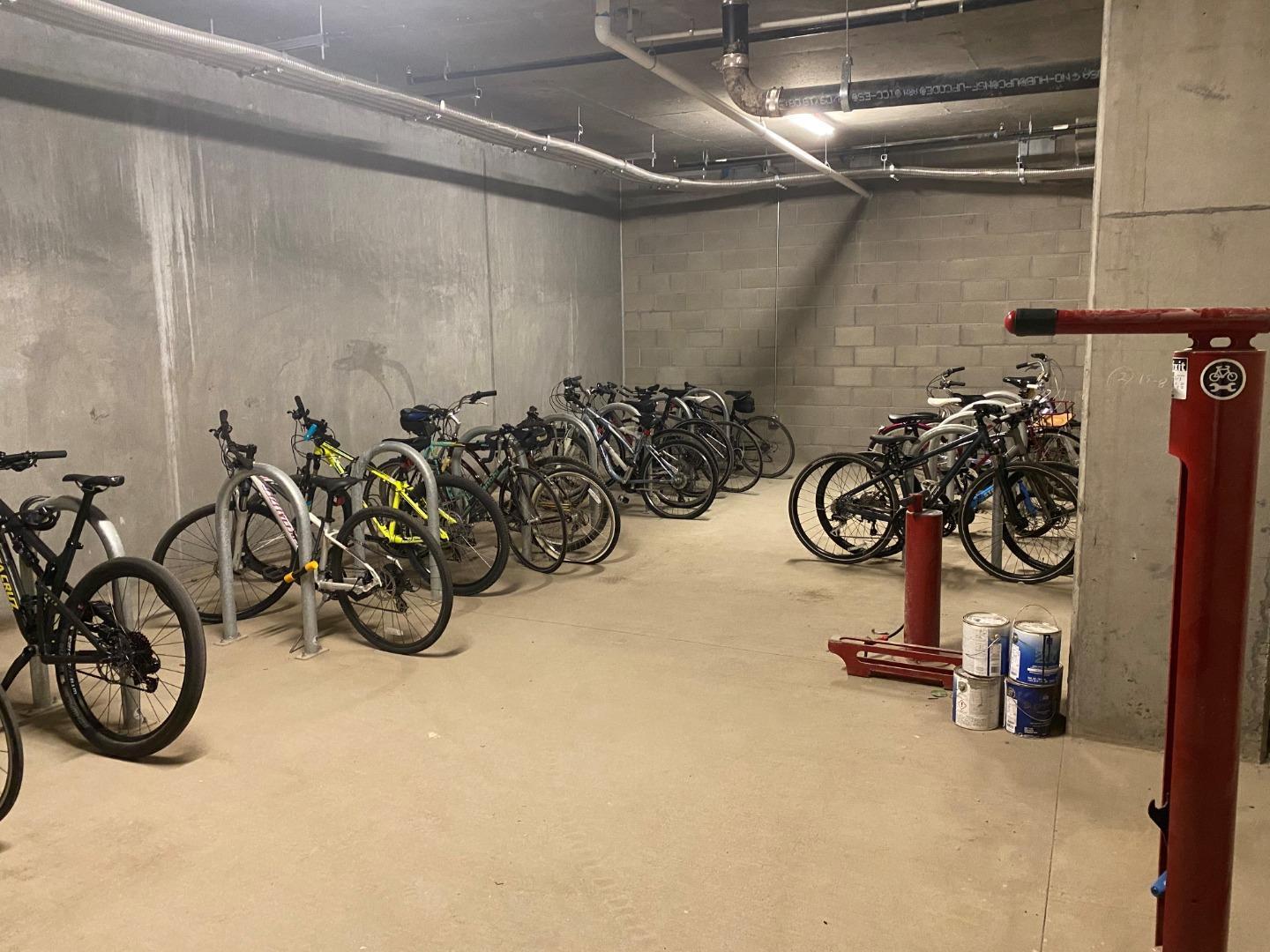 Detail Gallery Image 20 of 21 For 657 Walnut St #429,  San Carlos,  CA 94070 - 2 Beds | 2 Baths