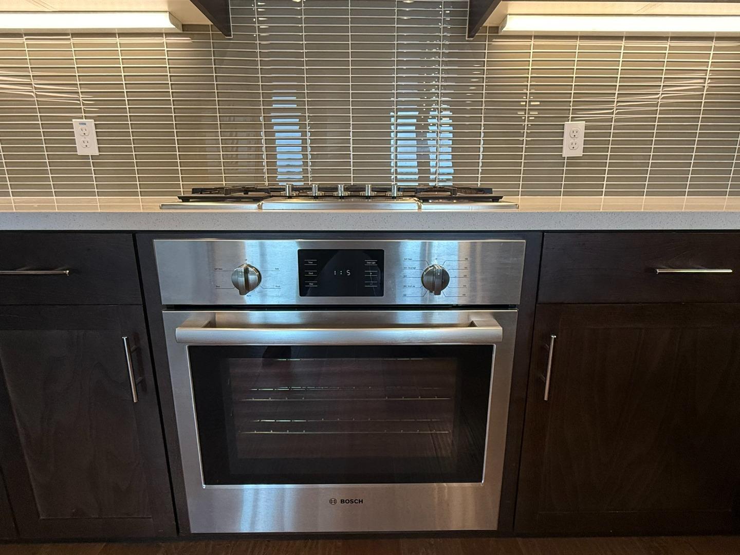 Detail Gallery Image 7 of 21 For 657 Walnut St #429,  San Carlos,  CA 94070 - 2 Beds | 2 Baths