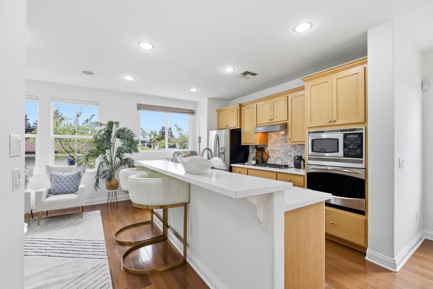 Detail Gallery Image 19 of 54 For 314 Lavender Dr, Mountain View,  CA 94041 - 3 Beds | 2/1 Baths