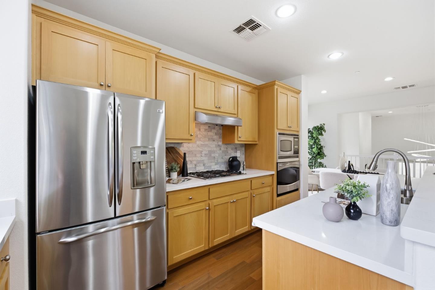 Detail Gallery Image 20 of 54 For 314 Lavender Dr, Mountain View,  CA 94041 - 3 Beds | 2/1 Baths