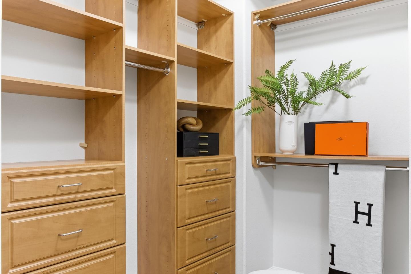 Detail Gallery Image 32 of 54 For 314 Lavender Dr, Mountain View,  CA 94041 - 3 Beds | 2/1 Baths