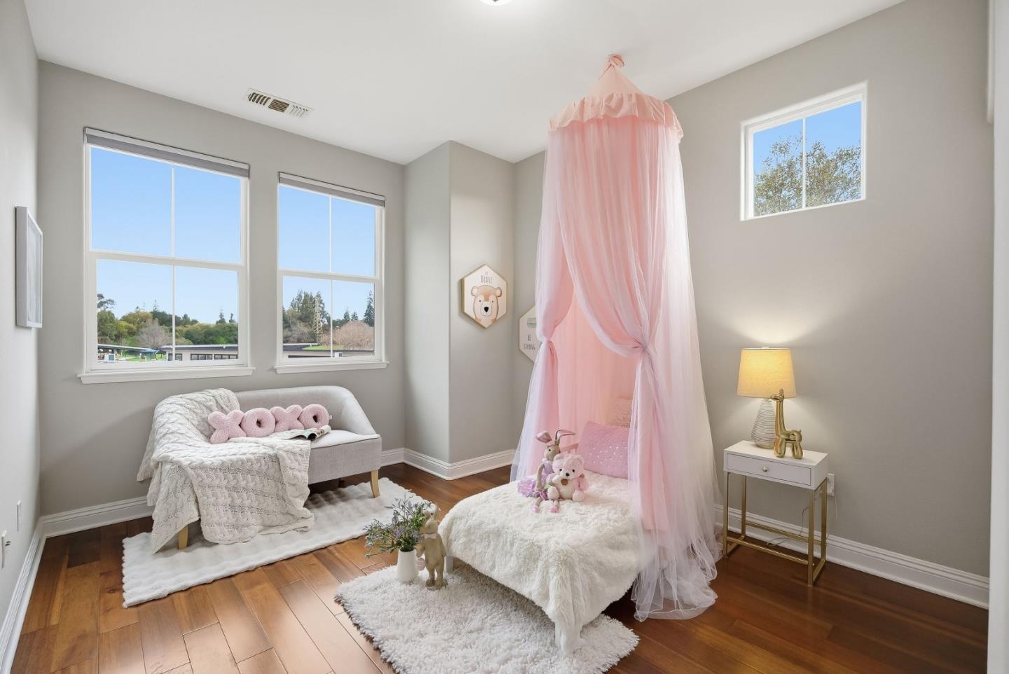 Detail Gallery Image 34 of 54 For 314 Lavender Dr, Mountain View,  CA 94041 - 3 Beds | 2/1 Baths