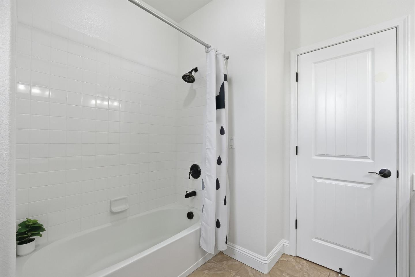 Detail Gallery Image 36 of 54 For 314 Lavender Dr, Mountain View,  CA 94041 - 3 Beds | 2/1 Baths