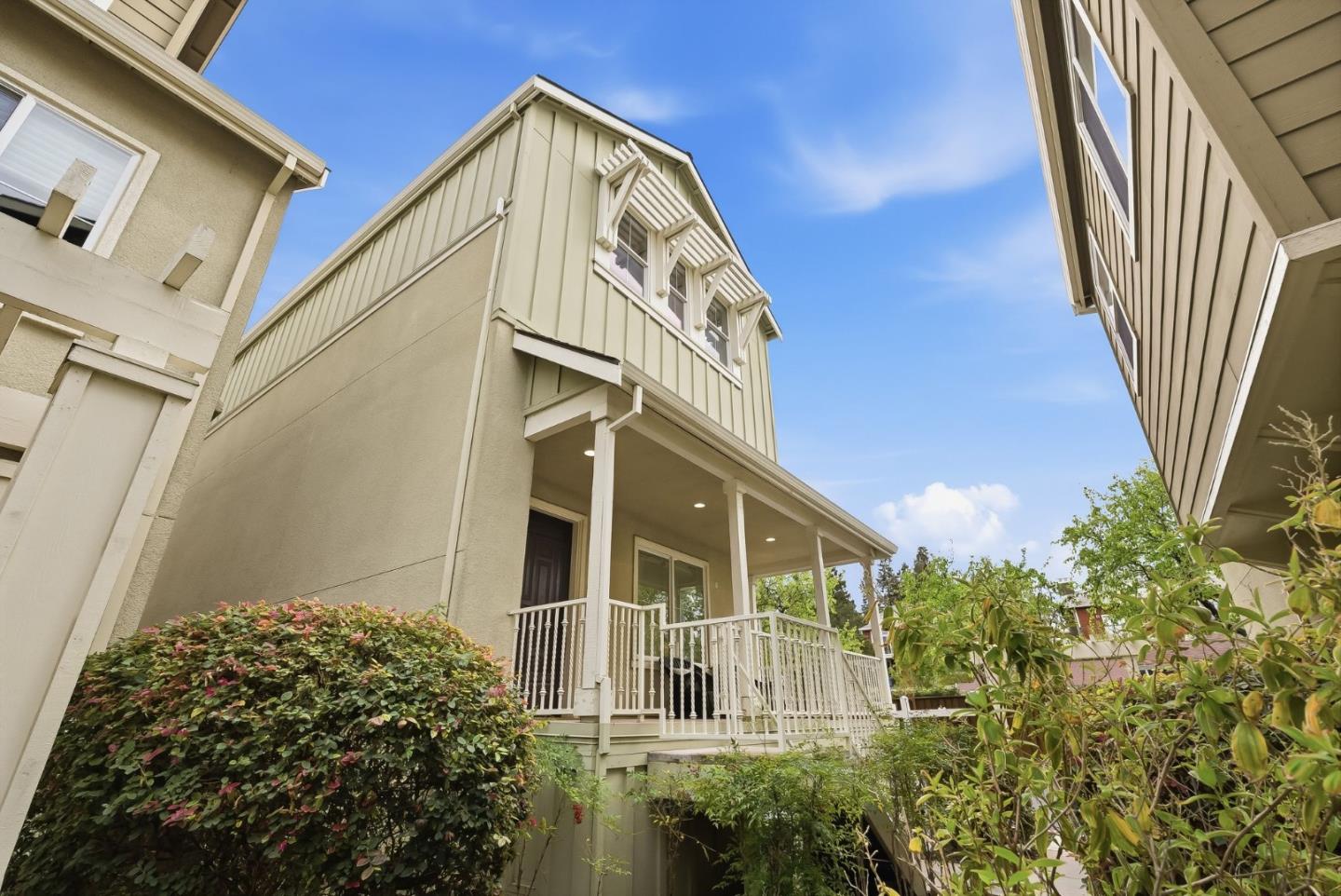 Detail Gallery Image 6 of 54 For 314 Lavender Dr, Mountain View,  CA 94041 - 3 Beds | 2/1 Baths