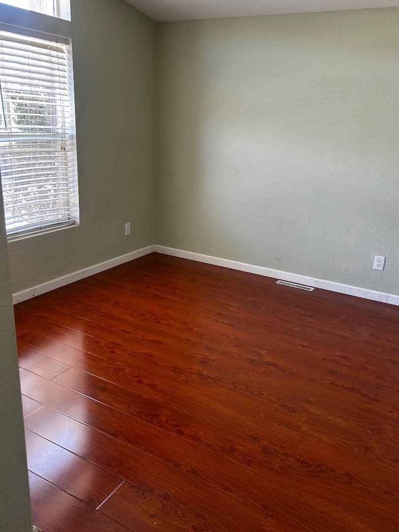 Detail Gallery Image 4 of 13 For 49 Blanca Ln #512,  Watsonville,  CA 95076 - 3 Beds | 2 Baths