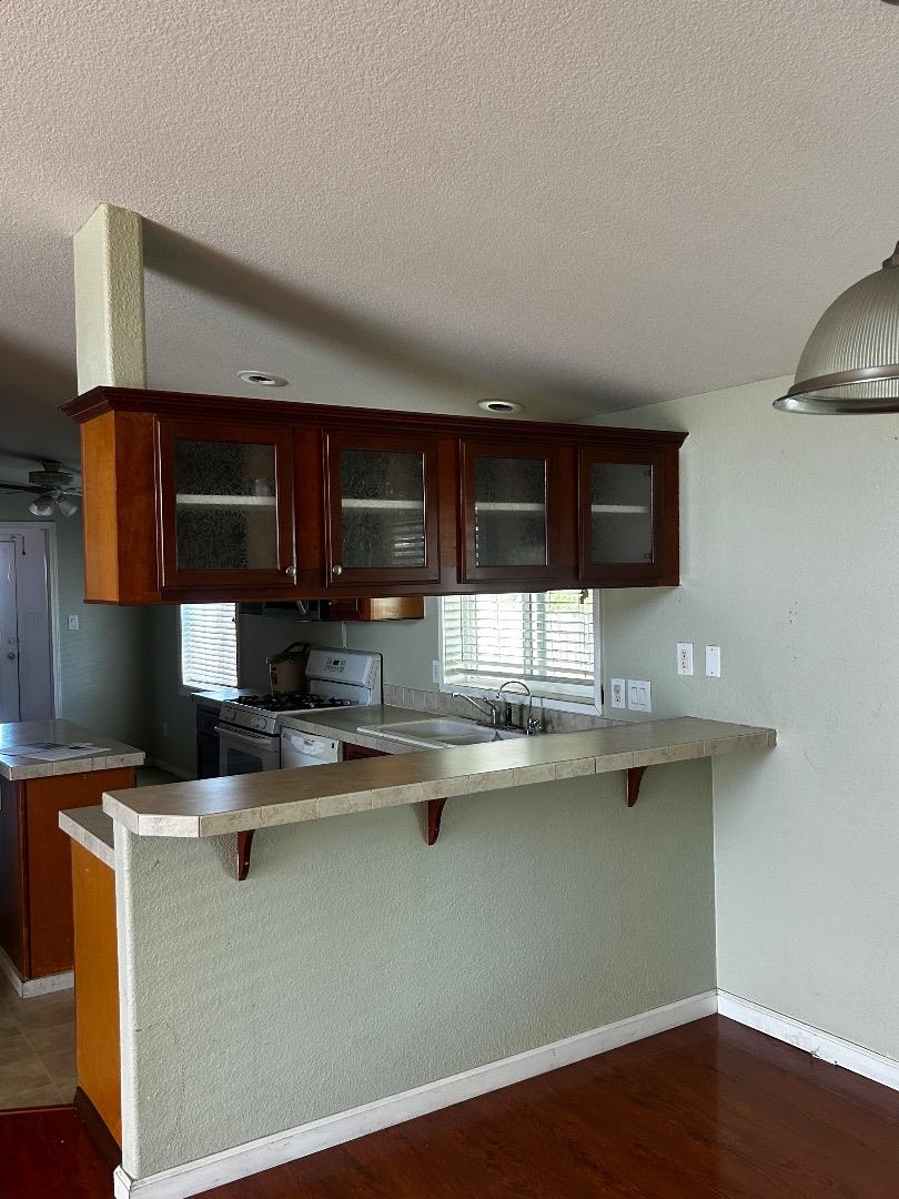 Detail Gallery Image 6 of 13 For 49 Blanca Ln #512,  Watsonville,  CA 95076 - 3 Beds | 2 Baths