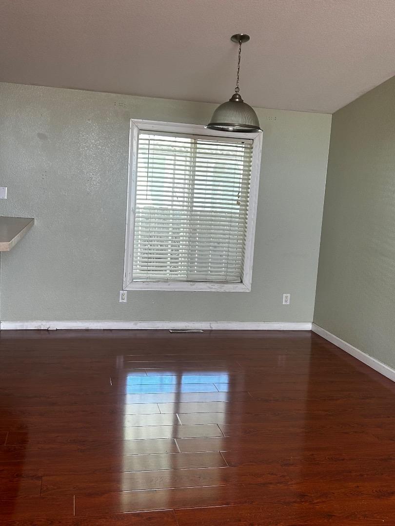 Detail Gallery Image 7 of 13 For 49 Blanca Ln #512,  Watsonville,  CA 95076 - 3 Beds | 2 Baths