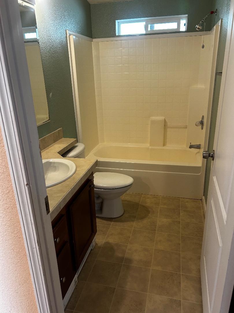 Detail Gallery Image 9 of 13 For 49 Blanca Ln #512,  Watsonville,  CA 95076 - 3 Beds | 2 Baths