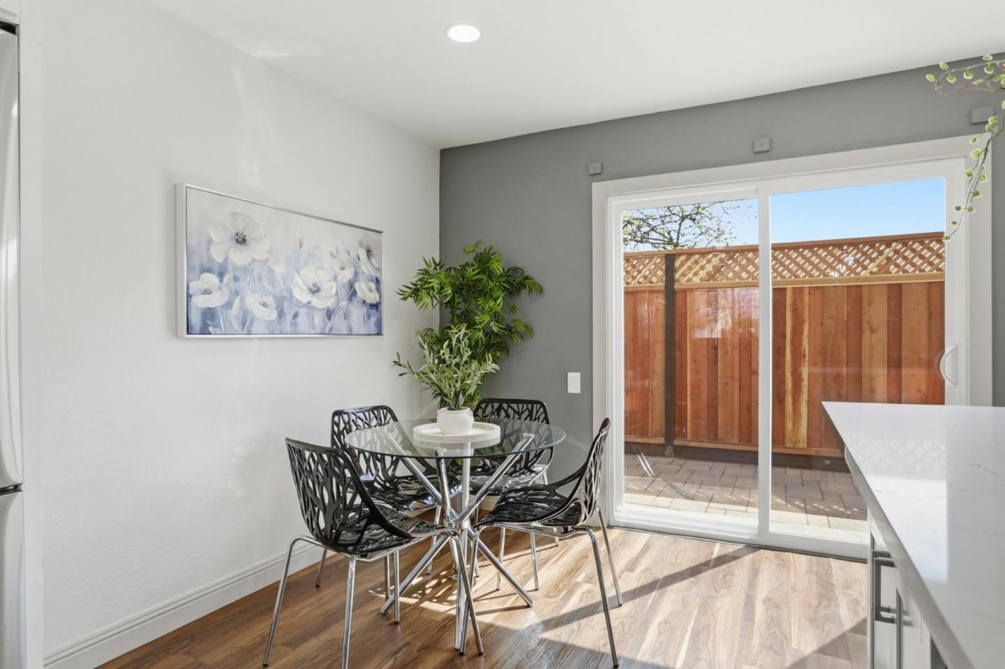 Detail Gallery Image 15 of 43 For 3281 Lantern Way, San Jose,  CA 95111 - 4 Beds | 2/1 Baths