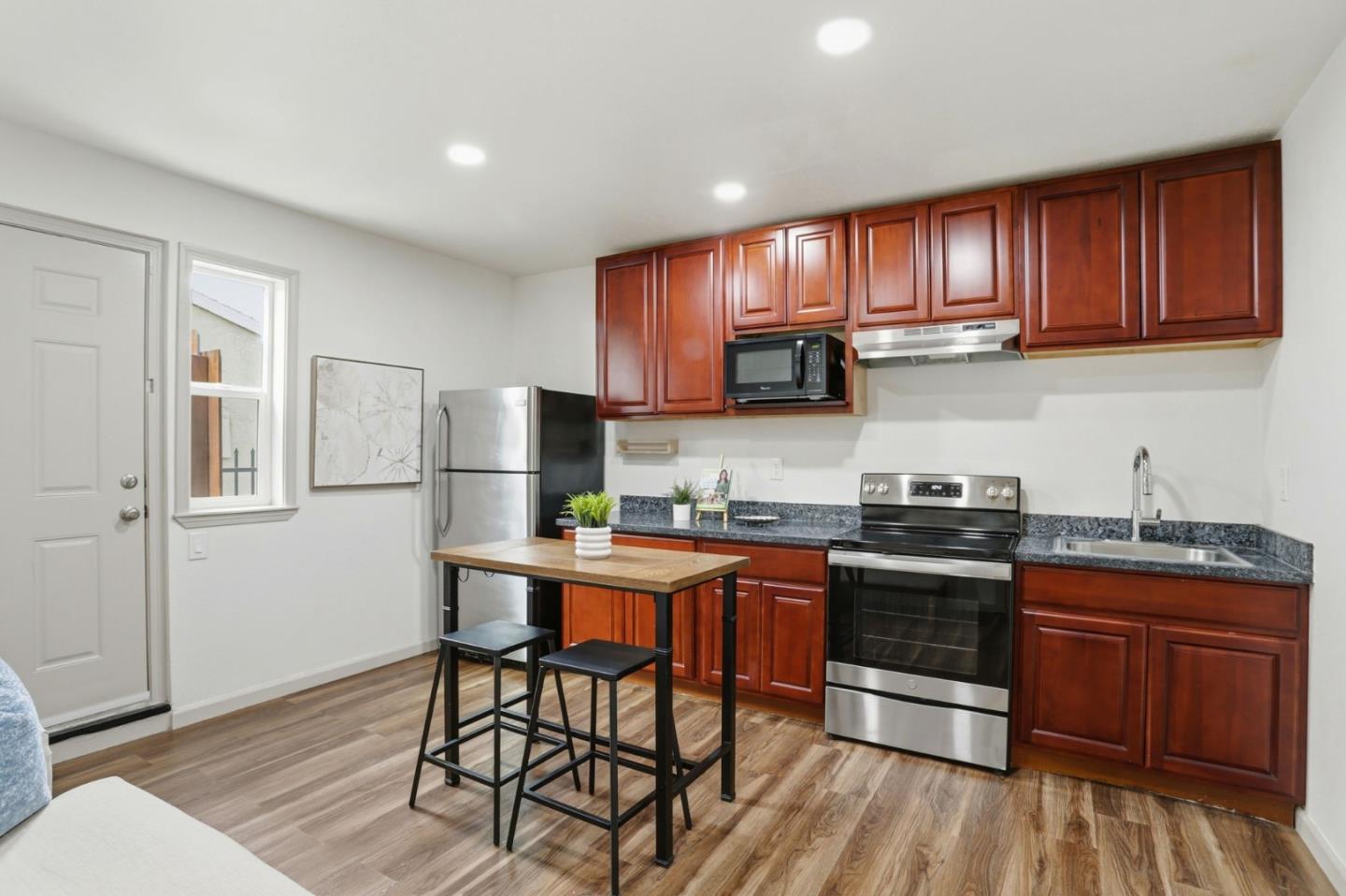 Detail Gallery Image 29 of 43 For 3281 Lantern Way, San Jose,  CA 95111 - 4 Beds | 2/1 Baths