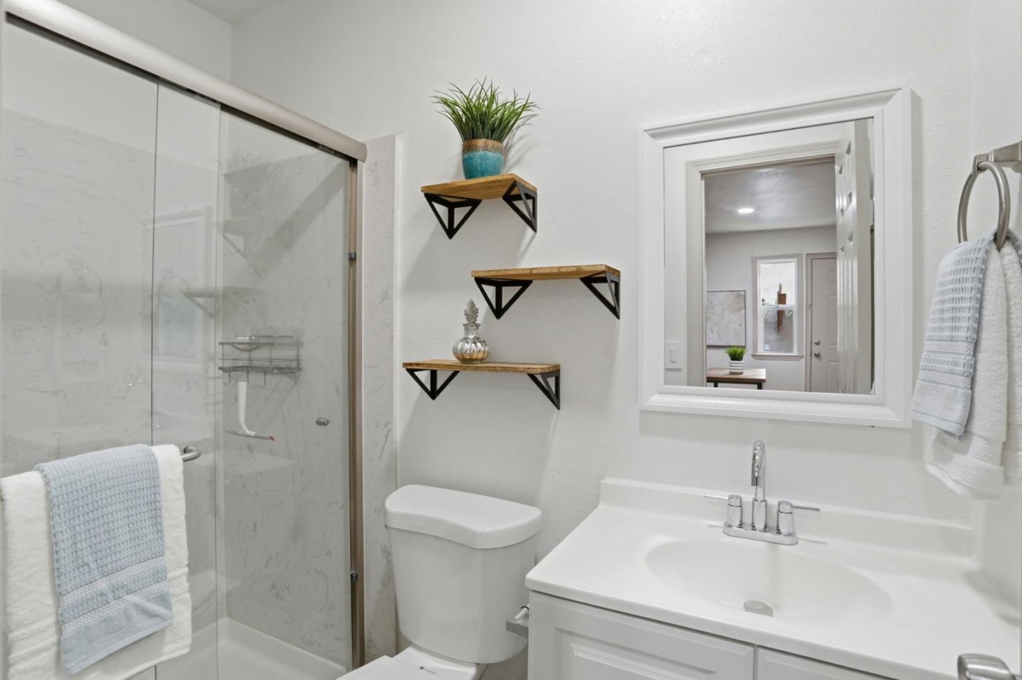 Detail Gallery Image 33 of 43 For 3281 Lantern Way, San Jose,  CA 95111 - 4 Beds | 2/1 Baths