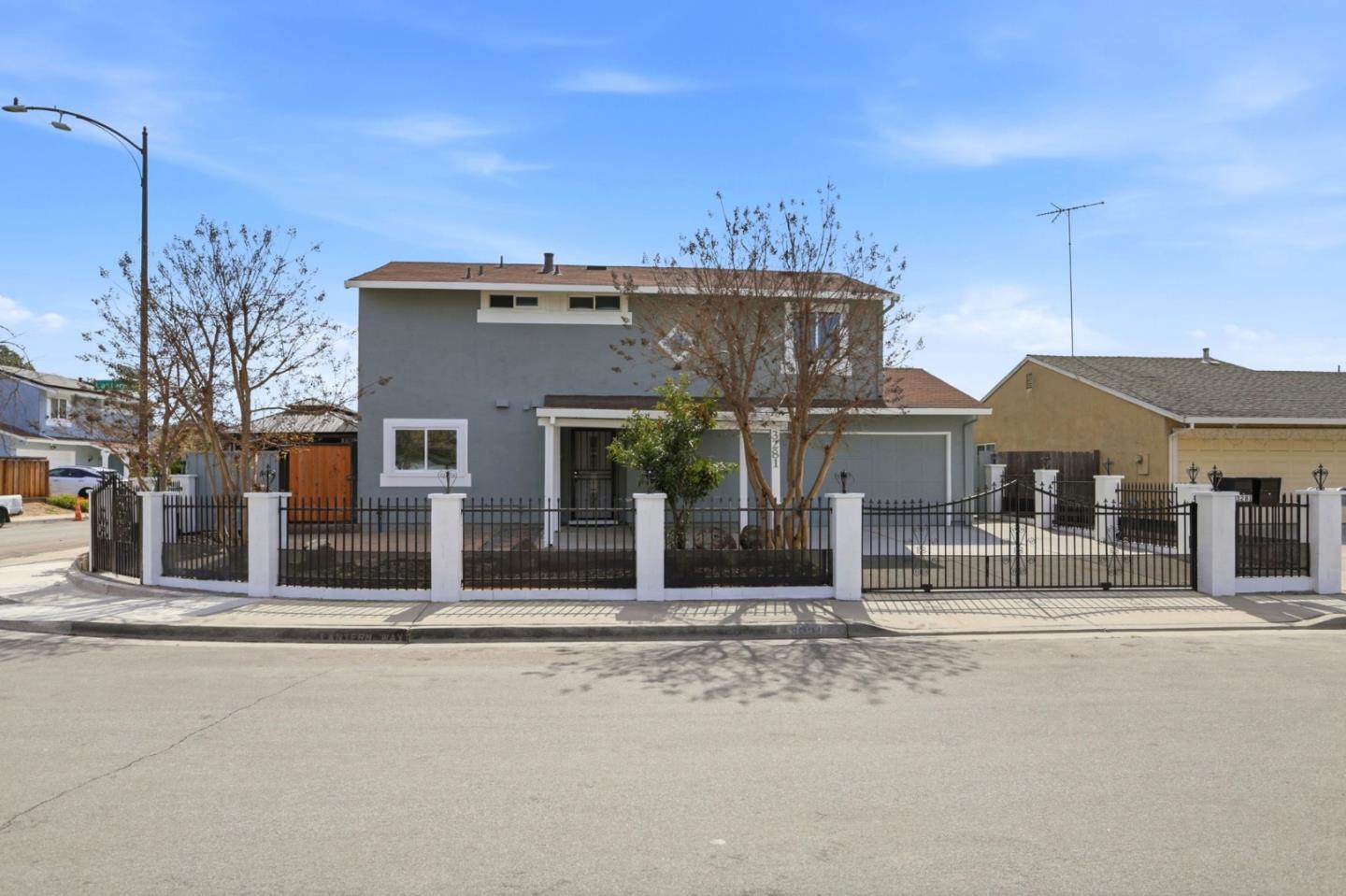 Detail Gallery Image 38 of 43 For 3281 Lantern Way, San Jose,  CA 95111 - 4 Beds | 2/1 Baths