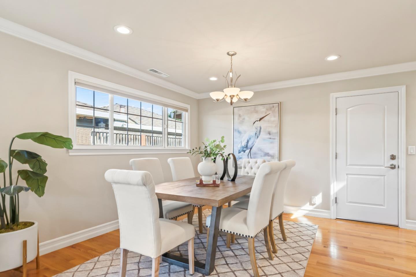 Detail Gallery Image 11 of 32 For 187 Sunset Ave, Sunnyvale,  CA 94086 - 4 Beds | 2 Baths