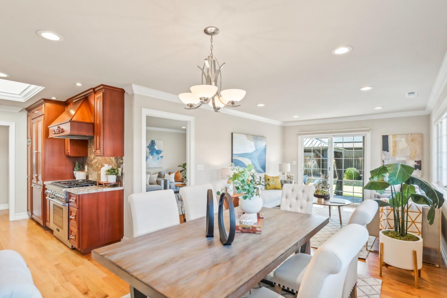 Detail Gallery Image 13 of 32 For 187 Sunset Ave, Sunnyvale,  CA 94086 - 4 Beds | 2 Baths