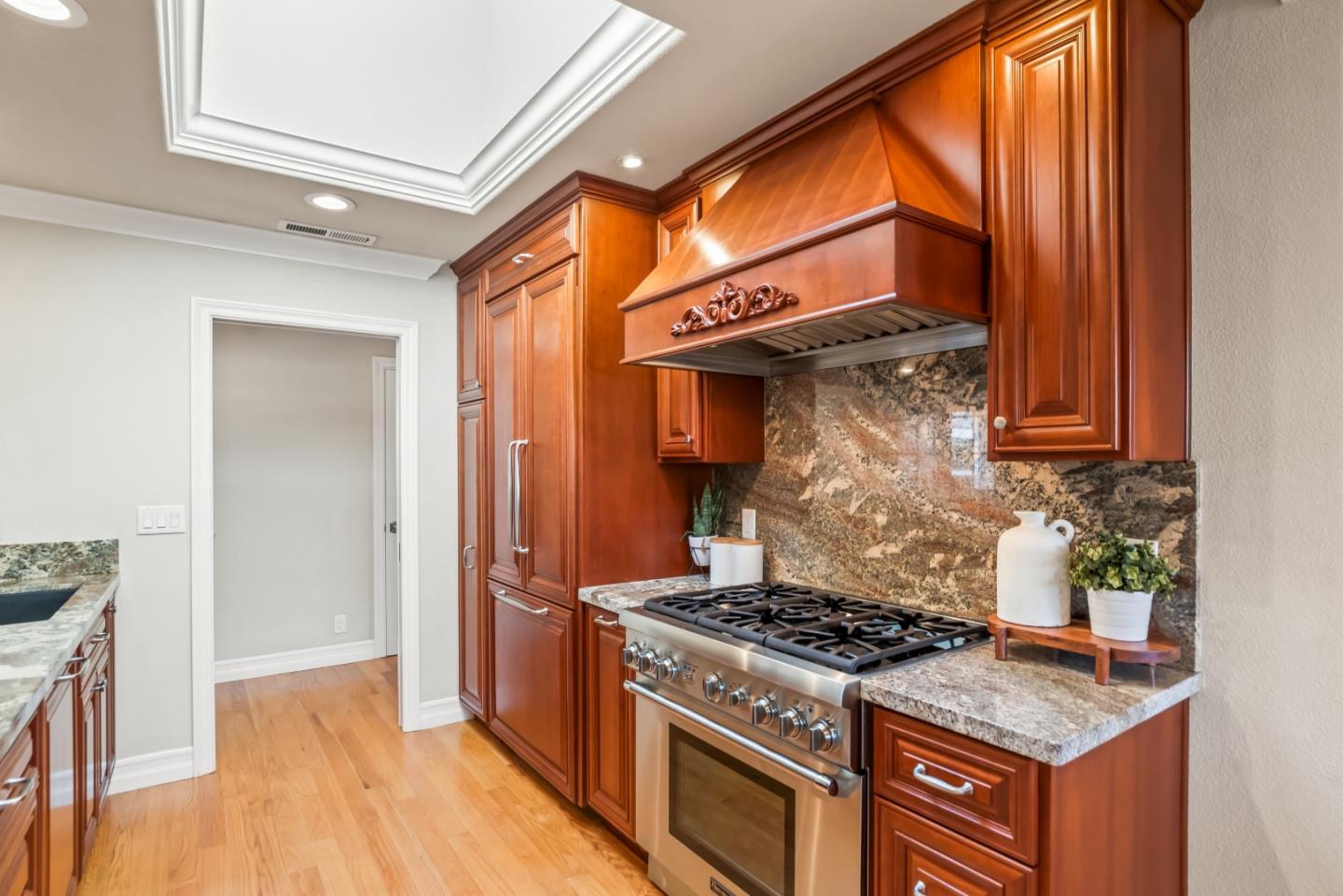 Detail Gallery Image 15 of 32 For 187 Sunset Ave, Sunnyvale,  CA 94086 - 4 Beds | 2 Baths