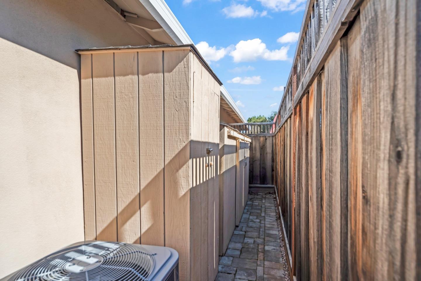 Detail Gallery Image 27 of 32 For 187 Sunset Ave, Sunnyvale,  CA 94086 - 4 Beds | 2 Baths