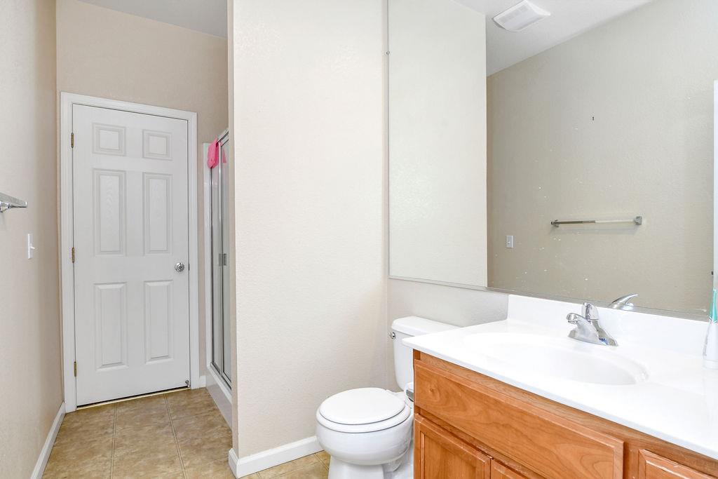 Detail Gallery Image 12 of 28 For 3605 Gloria Ct, Stockton,  CA 95205 - 5 Beds | 3 Baths