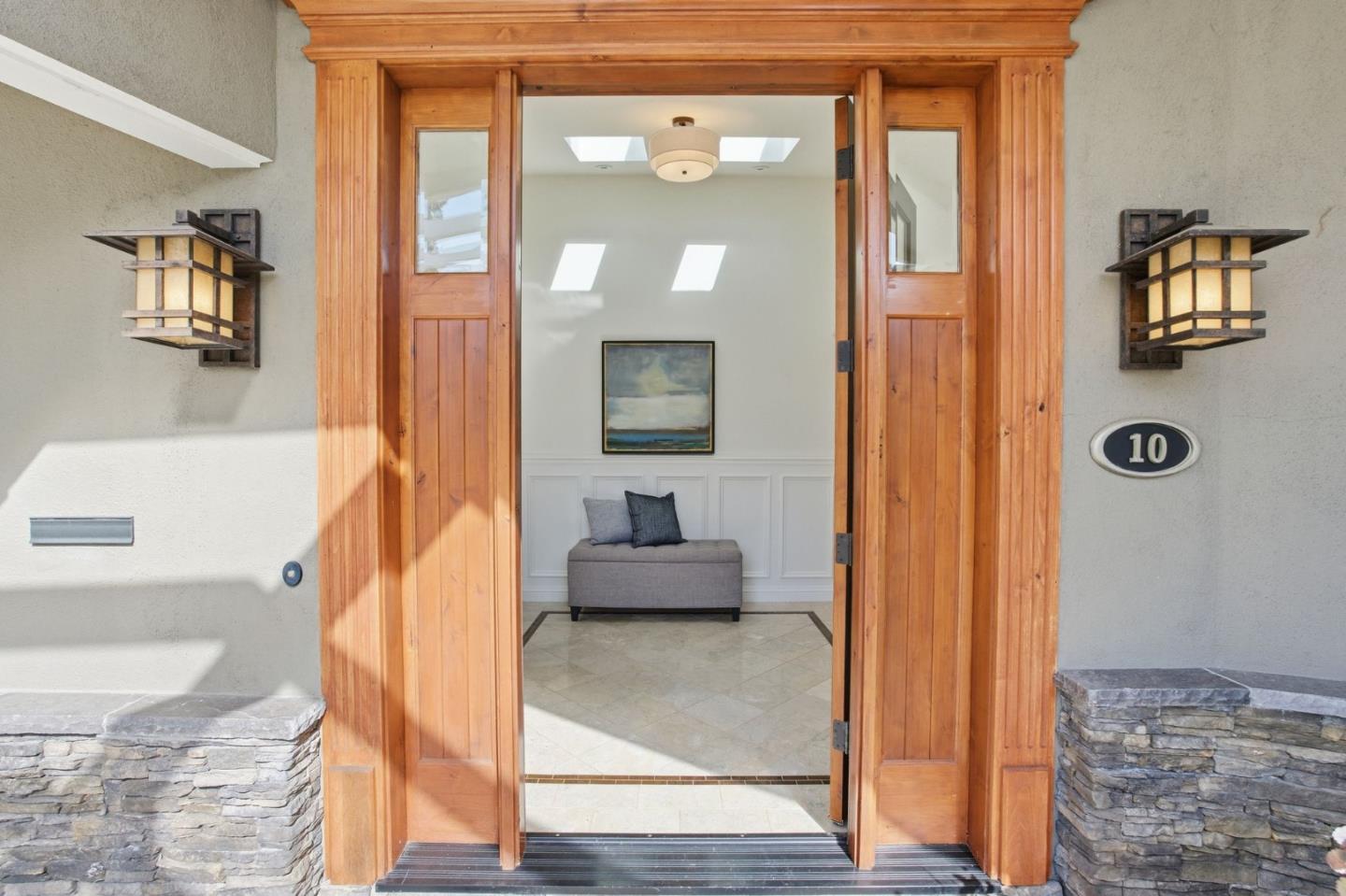 Detail Gallery Image 10 of 47 For 10 Alderlee Way, San Carlos,  CA 94070 - 5 Beds | 4/1 Baths