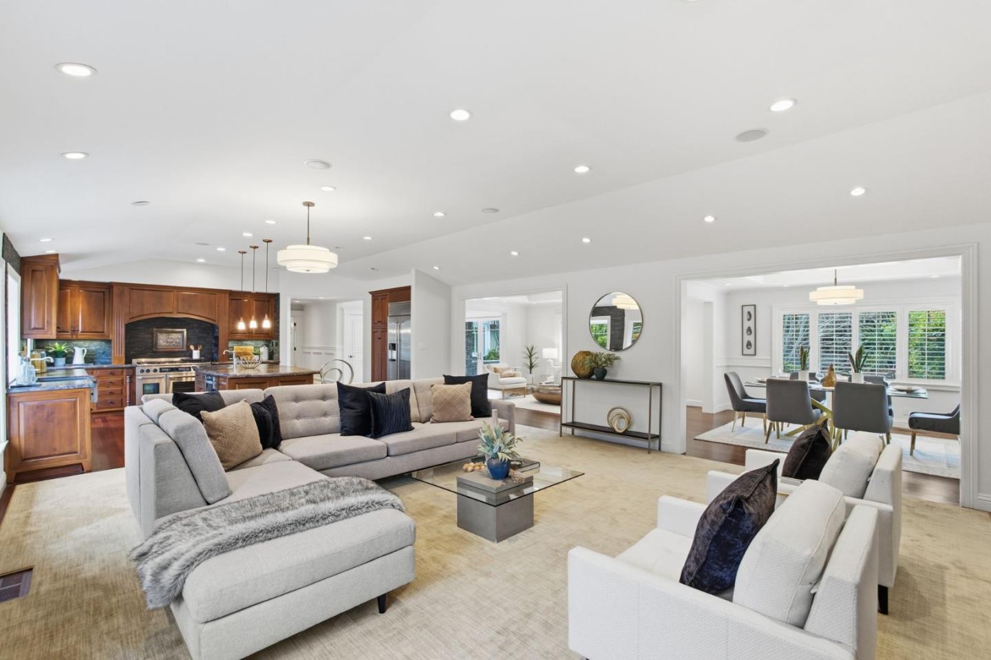 Detail Gallery Image 12 of 47 For 10 Alderlee Way, San Carlos,  CA 94070 - 5 Beds | 4/1 Baths