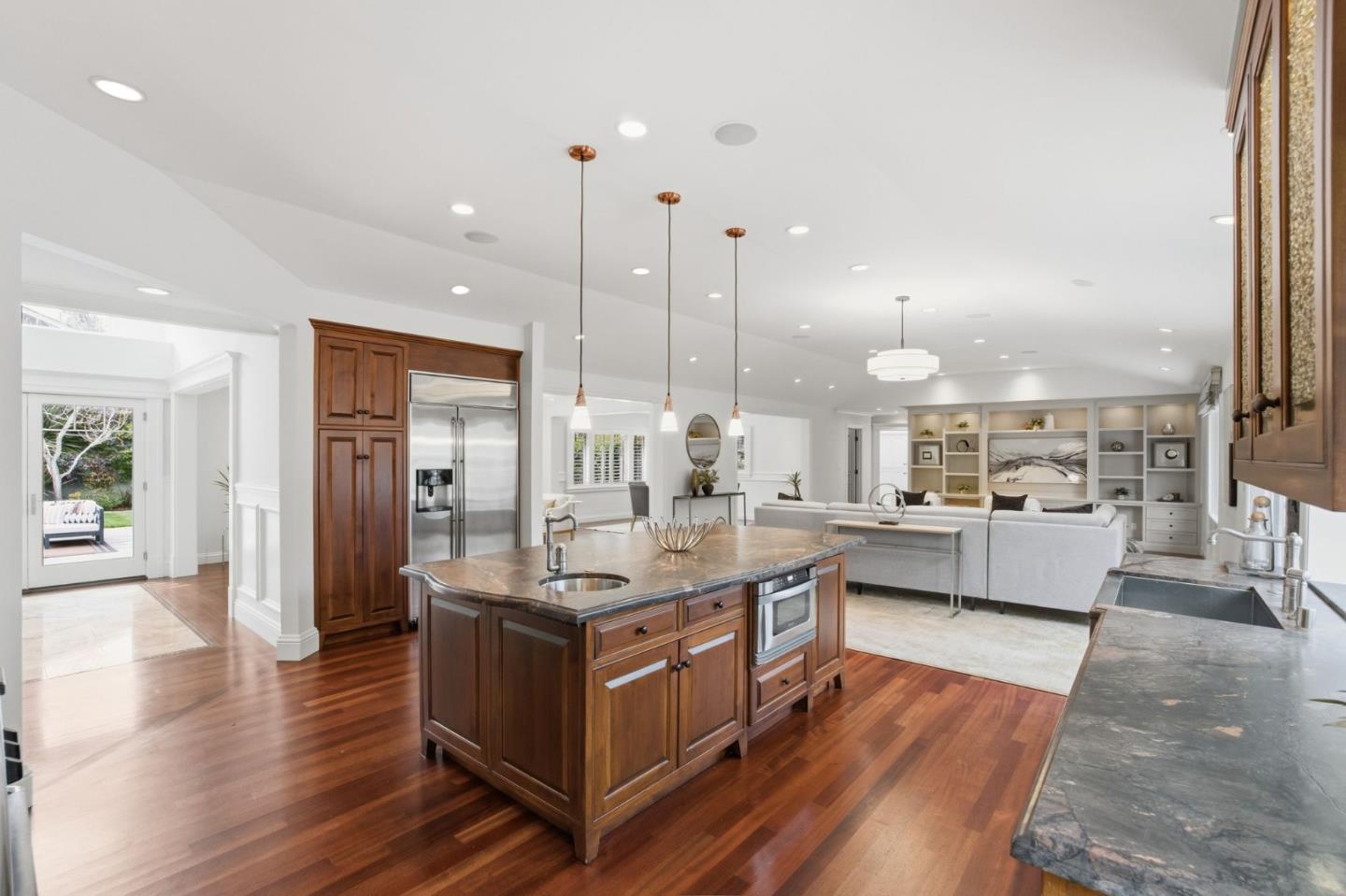 Detail Gallery Image 21 of 47 For 10 Alderlee Way, San Carlos,  CA 94070 - 5 Beds | 4/1 Baths