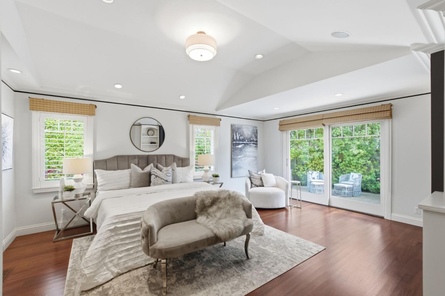 Detail Gallery Image 27 of 47 For 10 Alderlee Way, San Carlos,  CA 94070 - 5 Beds | 4/1 Baths