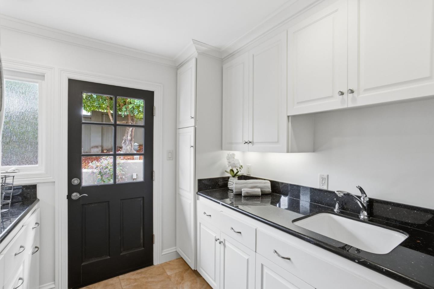 Detail Gallery Image 42 of 47 For 10 Alderlee Way, San Carlos,  CA 94070 - 5 Beds | 4/1 Baths