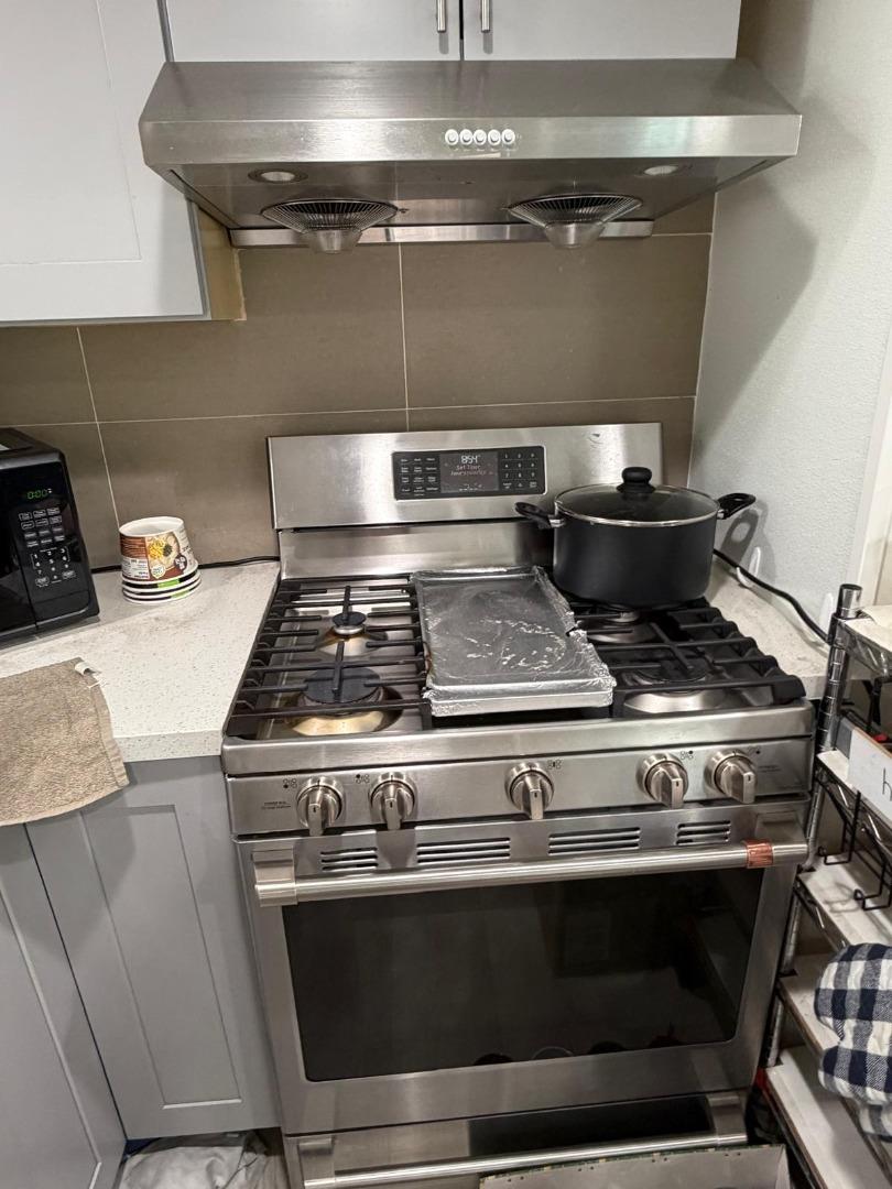 Detail Gallery Image 3 of 6 For 540 Bonita Ave #708,  San Jose,  CA 95116 - 2 Beds | 1/1 Baths