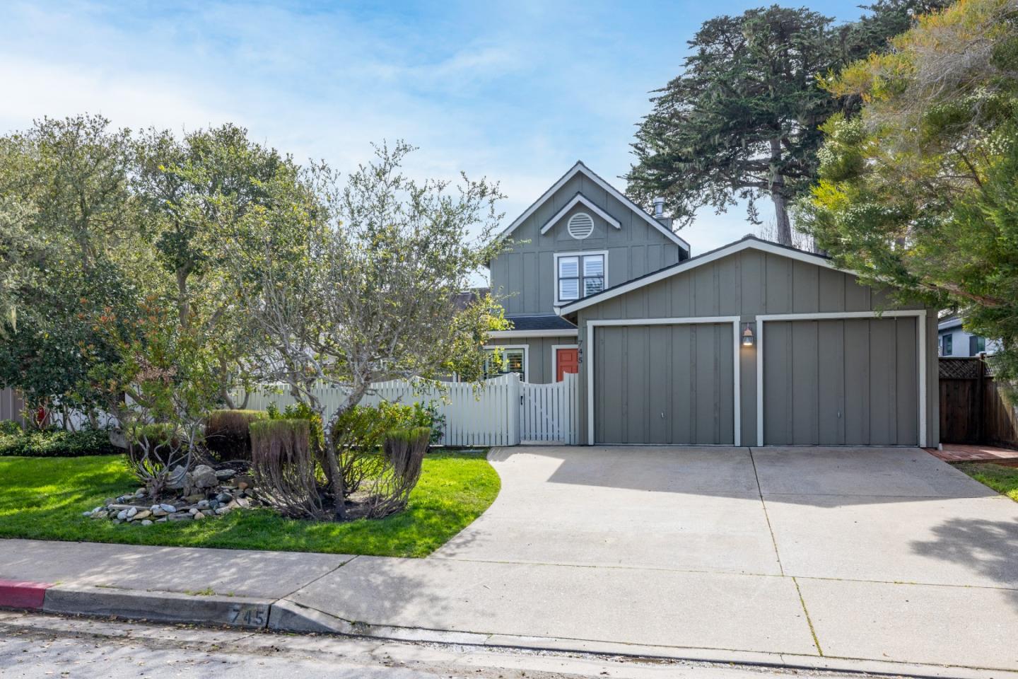 Detail Gallery Image 43 of 44 For 745 Sinex Ave, Pacific Grove,  CA 93950 - 3 Beds | 2 Baths