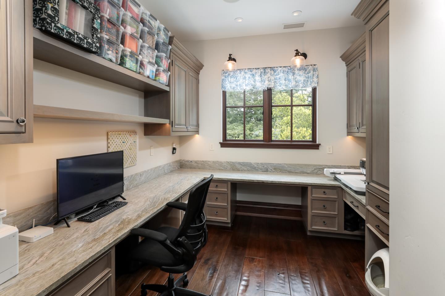 Detail Gallery Image 11 of 26 For 601 Lassen Park Ct, Scotts Valley,  CA 95066 - 4 Beds | 3/1 Baths