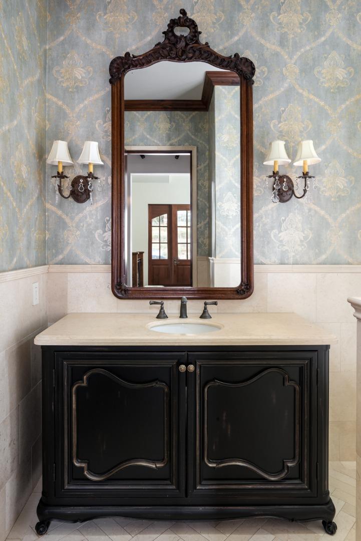 Detail Gallery Image 12 of 26 For 601 Lassen Park Ct, Scotts Valley,  CA 95066 - 4 Beds | 3/1 Baths