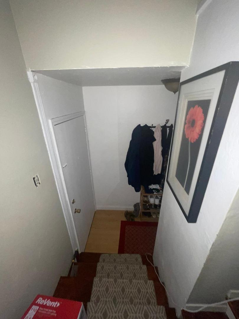 Detail Gallery Image 2 of 15 For 1080 Maywood Ln, Martinez,  CA 94553 - 2 Beds | 1/1 Baths