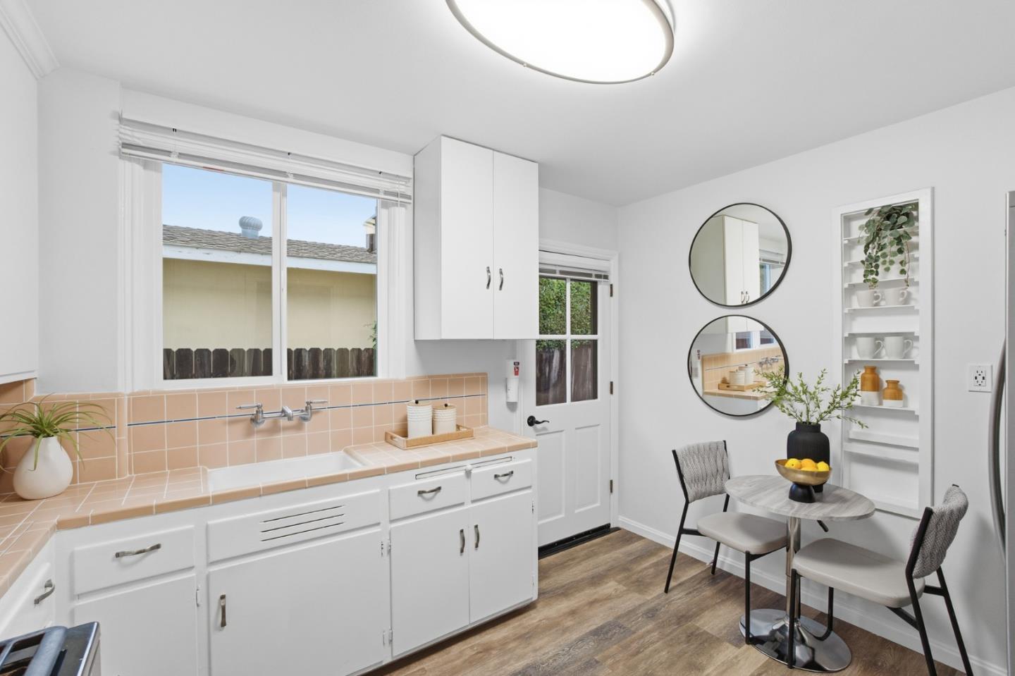 Detail Gallery Image 12 of 52 For 200 Anita Rd, Burlingame,  CA 94010 - – Beds | – Baths