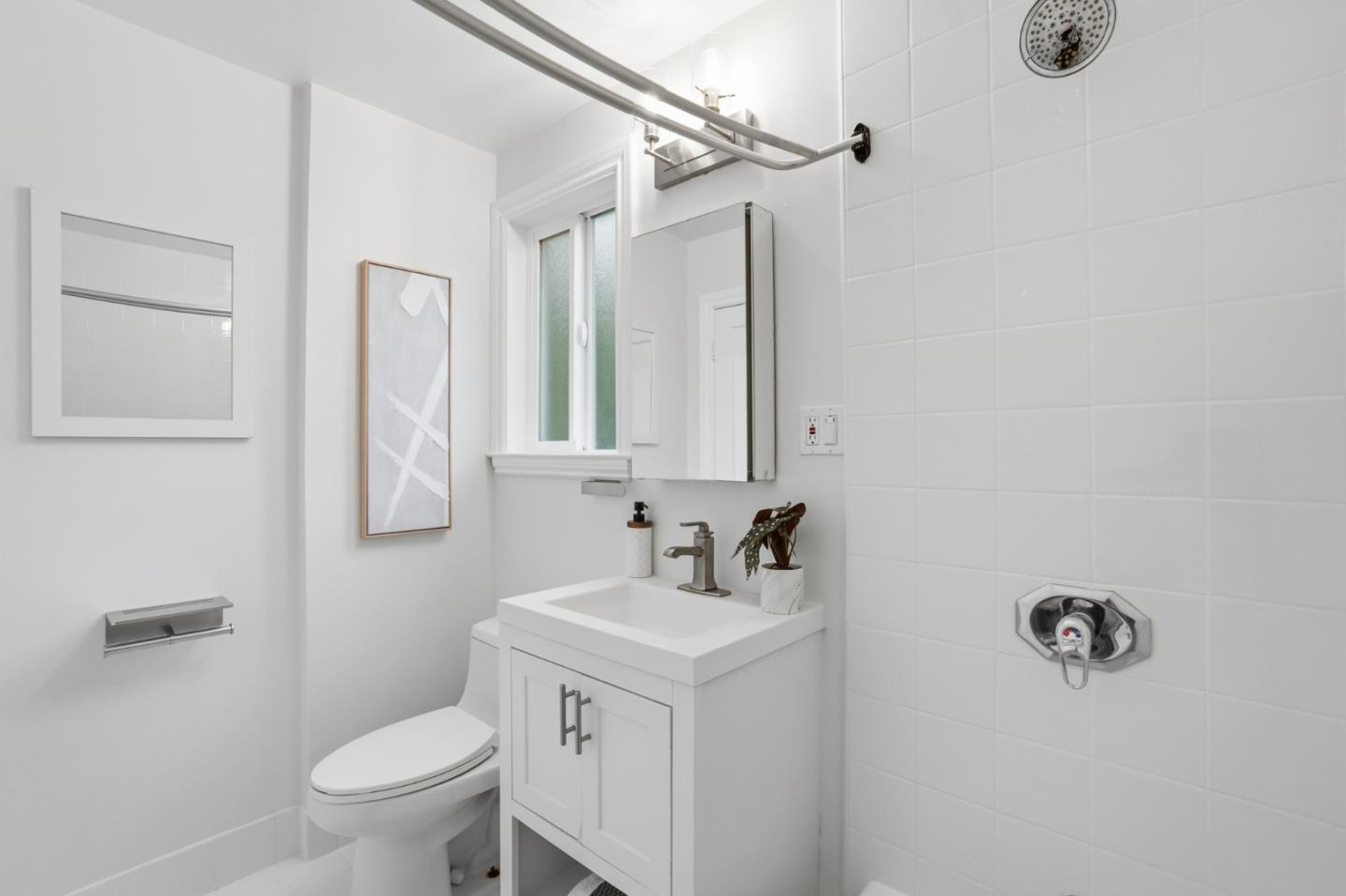 Detail Gallery Image 19 of 52 For 200 Anita Rd, Burlingame,  CA 94010 - – Beds | – Baths