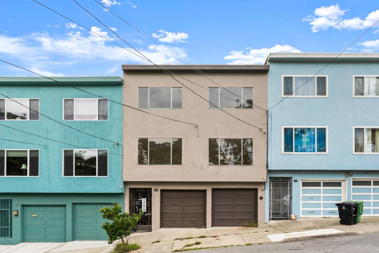 Front Image Thumbnail for ML82036077