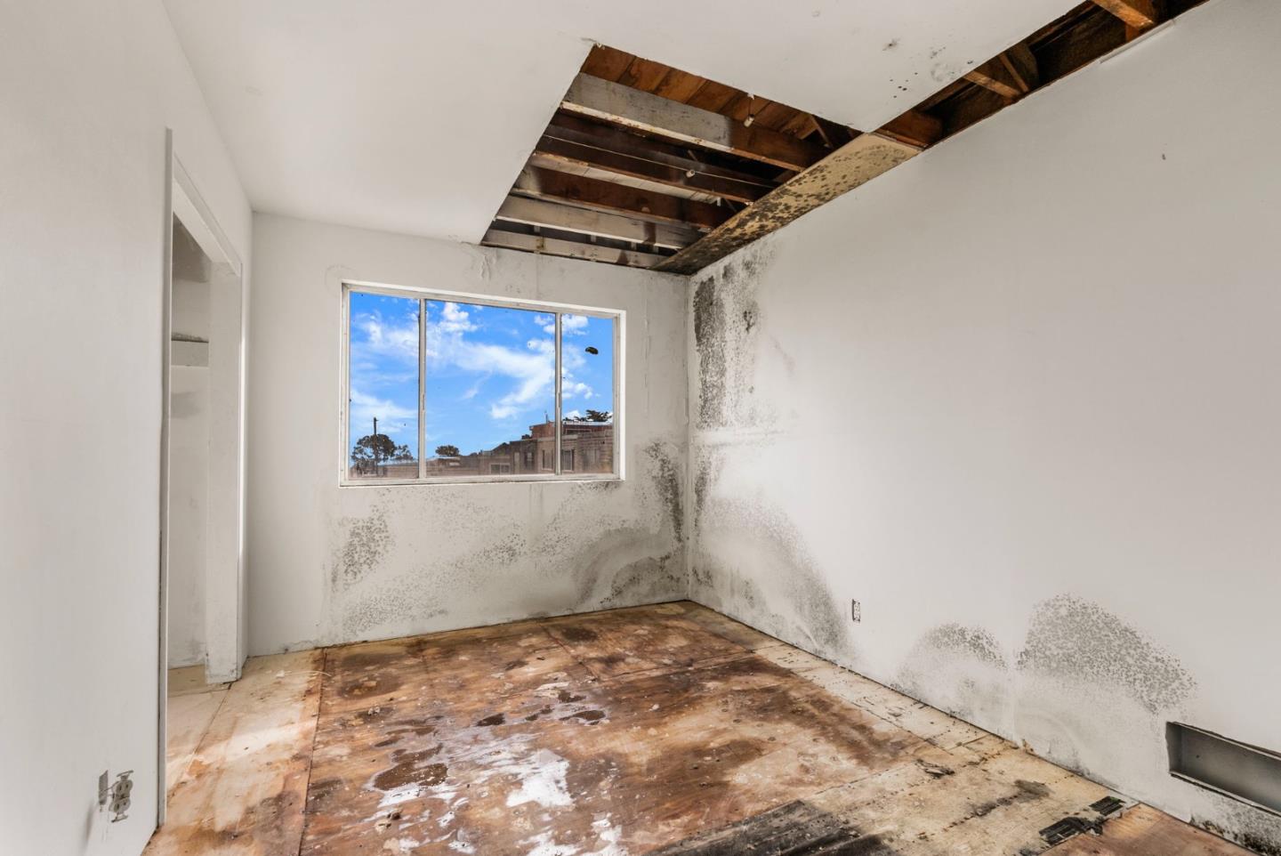 Detail Gallery Image 21 of 21 For 873 University St, San Francisco,  CA 94134 - 4 Beds | 2 Baths