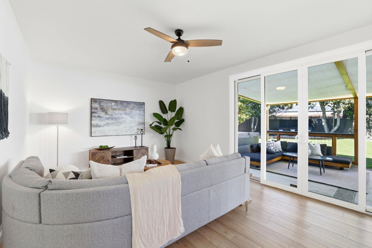 Detail Gallery Image 10 of 41 For 6219 Evangeline Dr, San Jose,  CA 95123 - 5 Beds | 3 Baths